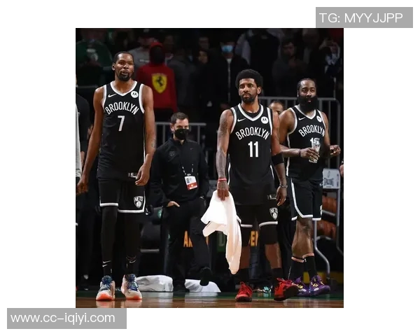 全队齐心协力专注训练独行侠官方分享精彩瞬间 全队齐心协力专注训练独行侠官方分享精彩瞬间