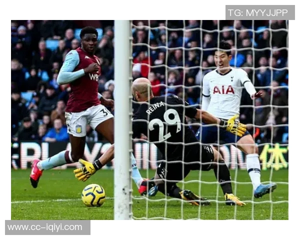 热刺边卫波罗被球迷电子烟砸中后捡起假装抽烟引发热议