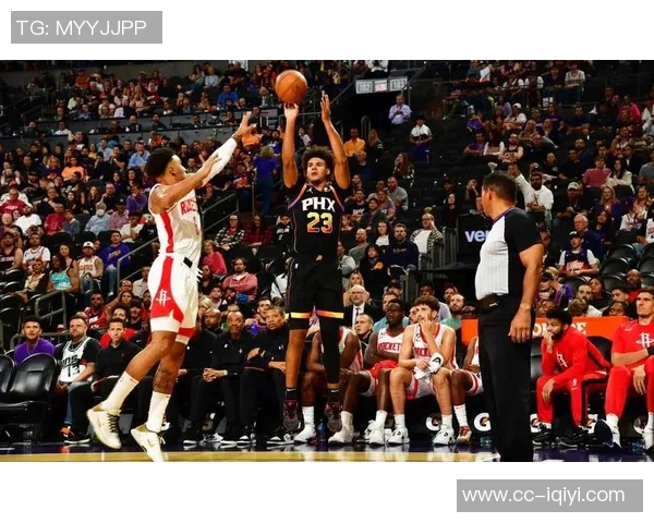 阿德尔曼透露卡梅隆约翰逊肩部不适情况并无大碍 阿德尔曼透露卡梅隆约翰逊肩部不适情况并无大碍