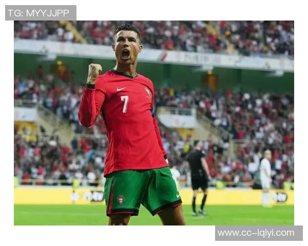 葡萄牙主帅称赞C罗渴望胜利的精神与关键作用 葡萄牙主帅称赞C罗渴望胜利的精神与关键作用