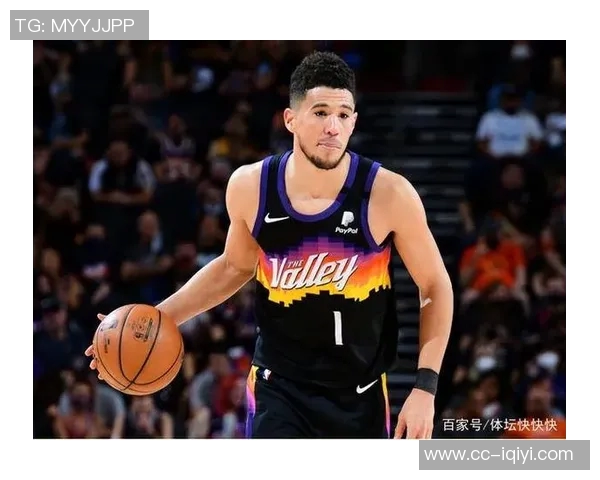 吉莱斯皮称赞布克决策果断自己专注于接球投篮半场贡献12分