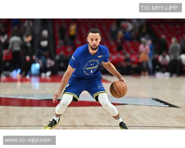 波杰谈与库里搭档的思考过程强硬防守下的默契配合之道