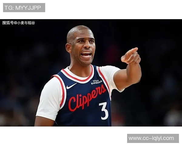 曾经的船长保罗回归首战表现平平仅得4分并送出4次助攻