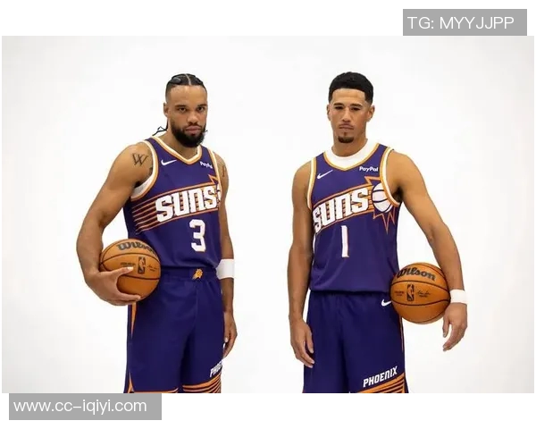 布克全能表现助力球队胜利12投仅4中却贡献18分5篮板5助攻正负值高达14 布克全能表现助力球队胜利12投仅4中却贡献18分5篮板5助攻正负值高达14